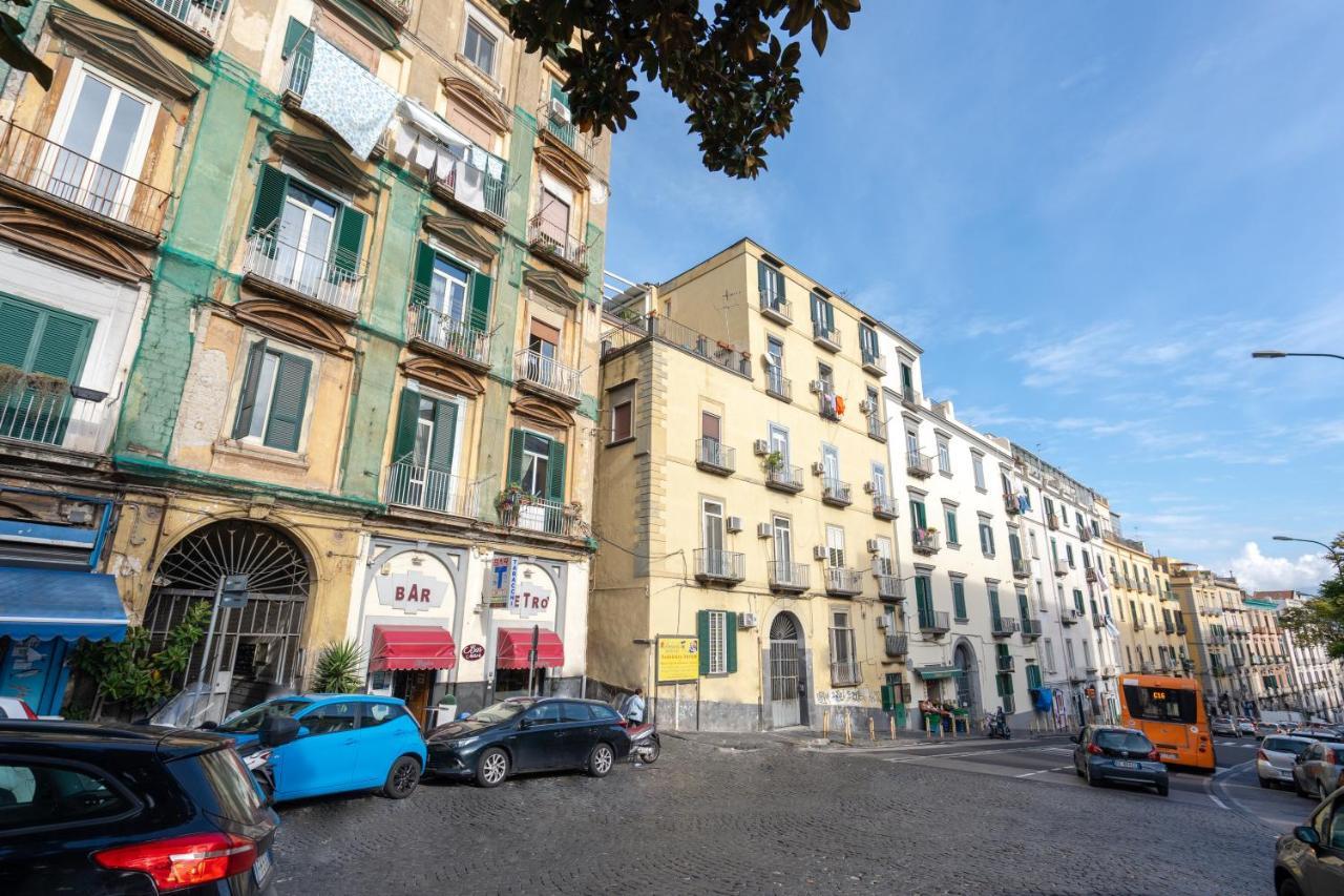 Into Vico Leilighet Napoli Eksteriør bilde