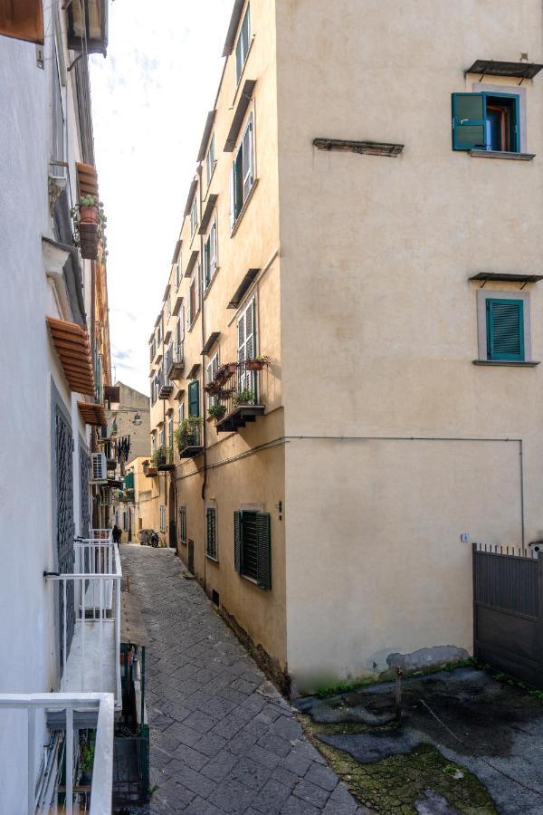 Into Vico Leilighet Napoli Eksteriør bilde